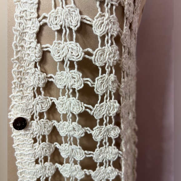Nali Collection white Cotton Crochet Fringe Sleeveless Cardigan - Picture 5 of 9